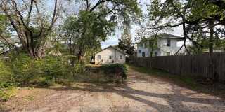 114 E Hull Street Gallery 18