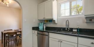 Newly renovated! 3 Bedroom in Nob Hill Gallery 12