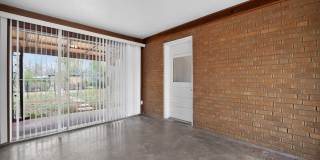 Charming 3BR House in Aurora Gallery 23