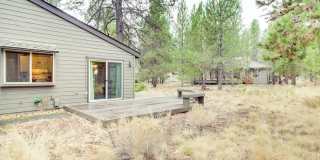 3 Bedroom 2 Bath Fully Furnished - Sunriver Oregon Gallery 3
