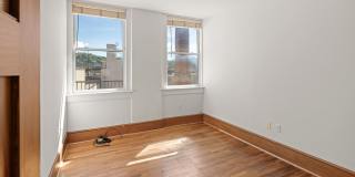 Charming Two-Bedroom Apartment in Downtown Asheville Gallery 18