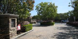 Exquisite 3 Bed 2.5 Bath Two Story Condo, Gated Complex, South Coast Metro Gallery 3