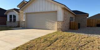 HALF OFF the 1st month with 15 month lease!!!– Move-In Ready with Appliances Included Gallery 1