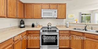 109 Providence St Gallery 14