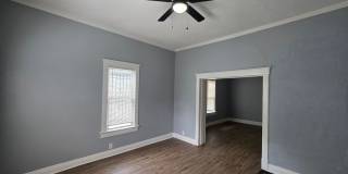Comfortable 3-Bedroom Home with Private Upstairs Suite Gallery 3