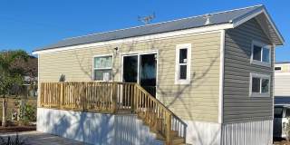 1150 Hamilton Lane Gallery 1