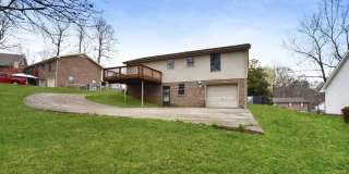 Pet Friendly Three Bedroom with Basement! Gallery 23