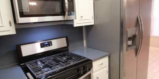 East Austin 4BR Gem on Cul-de-Sac w/ Spacious Lot & Updates Gallery 15