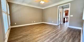 3 Bed, 2.5 Bath Townhome w/ 2 Car Garage Gallery 5