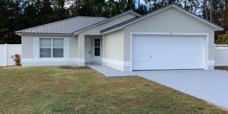 Updated 3 bed/ 2bath- Lehigh Woods Gallery 1