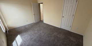 Spacious 3-Bedroom Gallery 36
