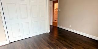 Stylishly Updated 2BR Townhome Near City Park Denver Gallery 10