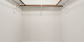 Must see 1st floor, end unit with lots of natural light in St Lucie Gardens. Gallery 14