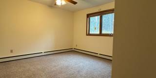 5 Bedroom, 3 Bathroom, 2 Car Garage in North Pole - FUEL INCLUDED! Gallery 12