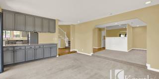 Sunlit 3 Bed Glen Cove Home Gallery 18