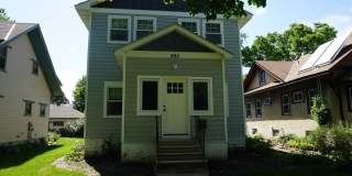 Renovated 6-Bedroom Single-Family House Gallery 1
