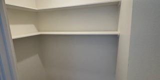 Large 2/2 Waikiki Condo with Parking, Lanai, A/C & W/D in unit! Gallery 17