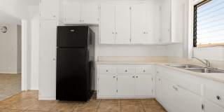 Roxanne Apartments Gallery 17