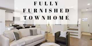 Fully Furnished 3 Bedroom Town Home Gallery 1