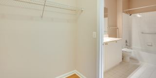 9480 VIRGINIA CENTER Boulevard unit: 308 Gallery 28