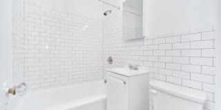 338 East 53rd Street Gallery 3