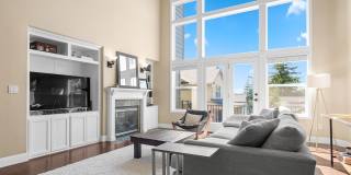 Wonderful, bright 4-bdrm/2.5-bath home. Lovely garden, deck views, great location Gallery 6