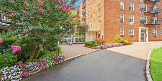 5440 Little Neck Pkwy Gallery 1