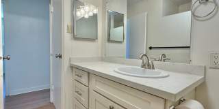 Newly Renovated 4 Bedroom / 2 Bathroom Home for Rent in Lahaina! Gallery 11