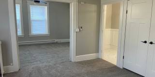 Elegant Renovation! HUGE 1 Bed 1 Bath Available Now! Gallery 35