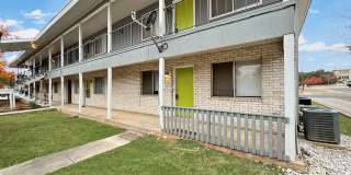 311 E San Antonio Gallery 1