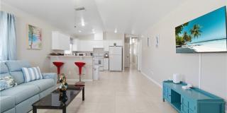 1712 SW Santa Barbara Place Gallery 1
