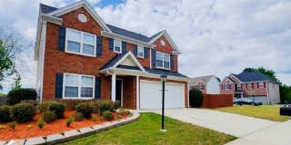 1133 Hawthorn Lane Gallery 1