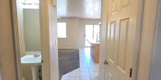 Hidden Valley Town Home Gallery 25