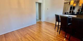 211 W walnut Gallery 3