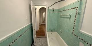 New King Edward Gallery 985