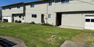 Large upstairs 2 bedroom apartment! Gallery 1