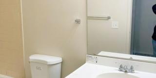 2 bed, 2 bath with washer/dryer hookup.  Great location off Sable and 2nd Ave. Gallery 8