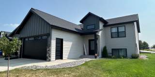 Beautiful Single Family Home for Rent Gallery 1