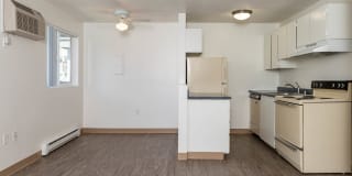 Sunset Apartments Gallery 25