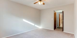 2421 Pillsbury Ave South Gallery 13