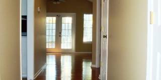 Comfortable 3BR/2BA Home with Open Floor Plan, Vaulted Living Room & Privacy-Fenced Backyard Gallery 8