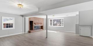 9116 HAMILTON DR Gallery 31