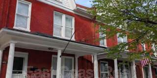 304 1/2 W Martin St Gallery 1