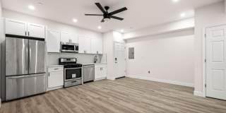 437-39 W GIRARD Avenue Gallery 1