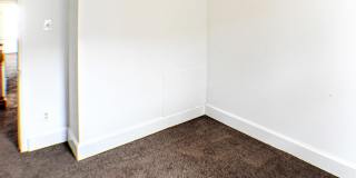 Point Breeze Three Bedroom Home Gallery 13