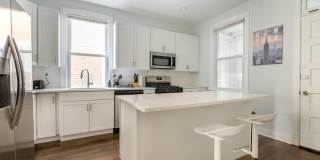 2252 N Lawndale Ave Gallery 9