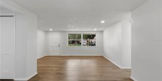 5165 GREENWOOD STREET Gallery 8