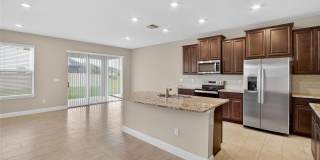 2546 WARREN ACRES Boulevard Gallery 11