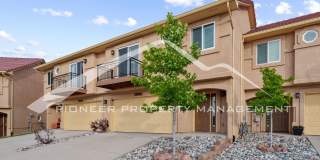 Stylish Townhouse 2bed / 2bath, 2 car garage and AC in Gated Community Near Powers Corridor Gallery 1