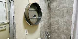 Room in 3 Bedroom Home at Pan Am Expy Gallery 3